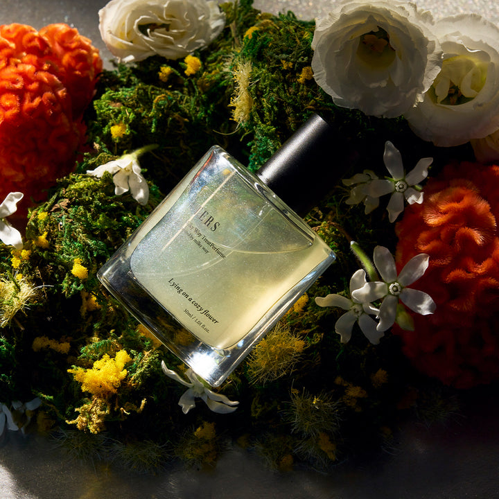 TERS Milky Way Treat Perfume Lying on a Cozy Flower - Naisture