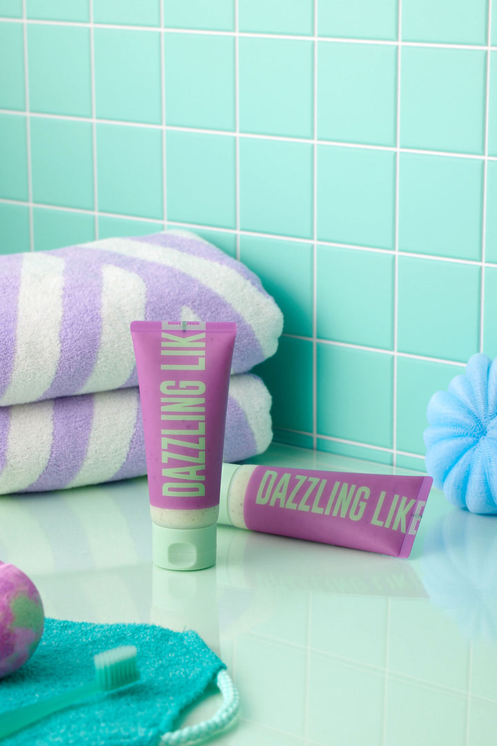 Dear Doer Dazzling Body Scrub - Naisture